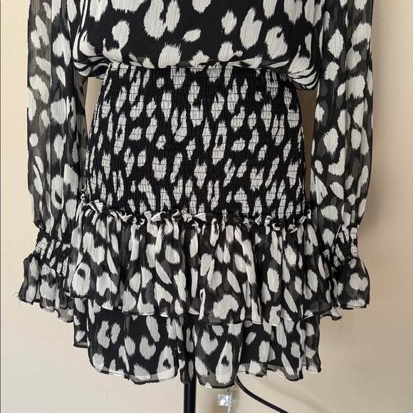 TCEC Josie Leopard Black and White Print Mini Dress size Medium - Picture 4 of 8